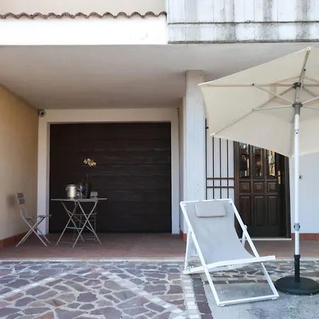 La Casa Gialla דסנזאנו דל גארדה