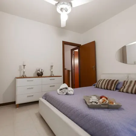 דירה La Casa Gialla *