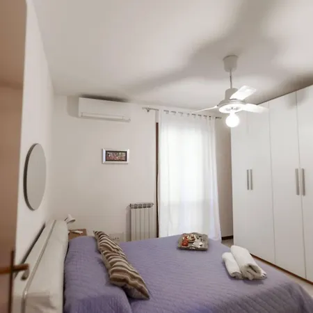 アパート La Casa Gialla